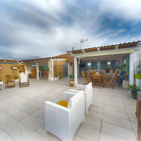 And Rooftop Terrace Center 4*