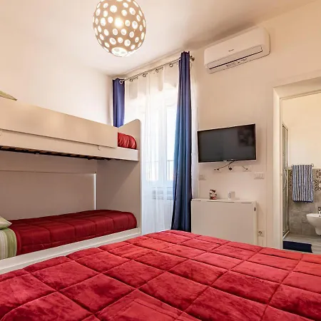 Terrace Center Guest house *