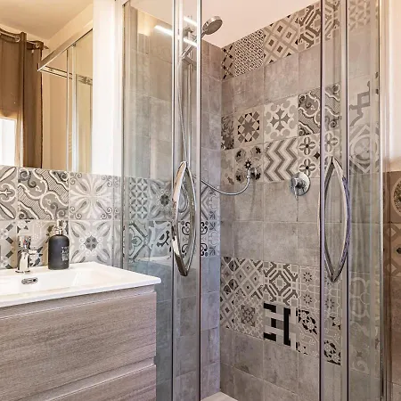 Konukevi Terrace Center 3*